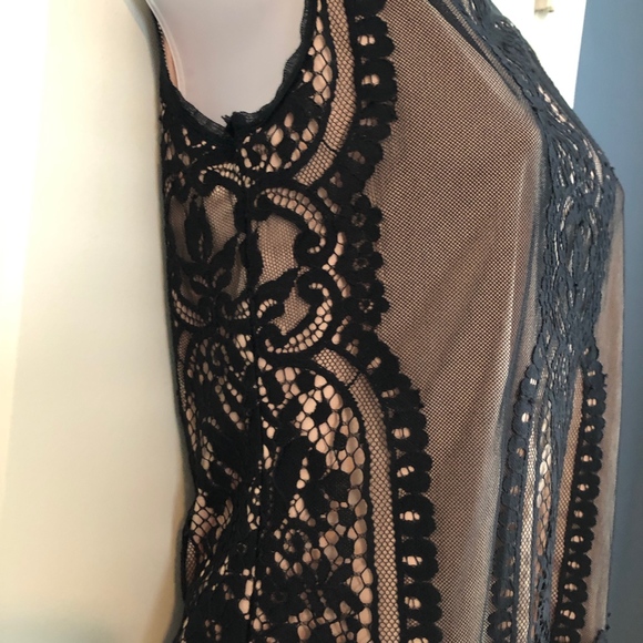 *HP* NWT Max Studio Sleeveless Lace Overlay Blouse - Picture 7 of 8